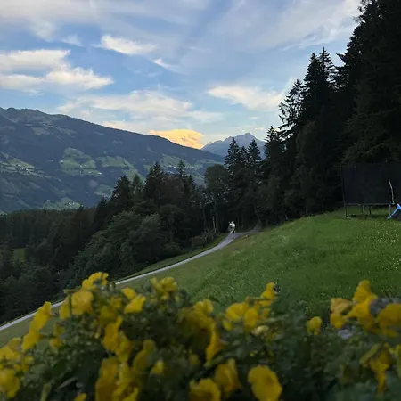 Alpen 52 Aschau Im Zillertal